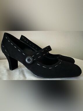 Naturalizer Sassy Black Suede Mary Jane Heels Sz 8 Wide Comfort